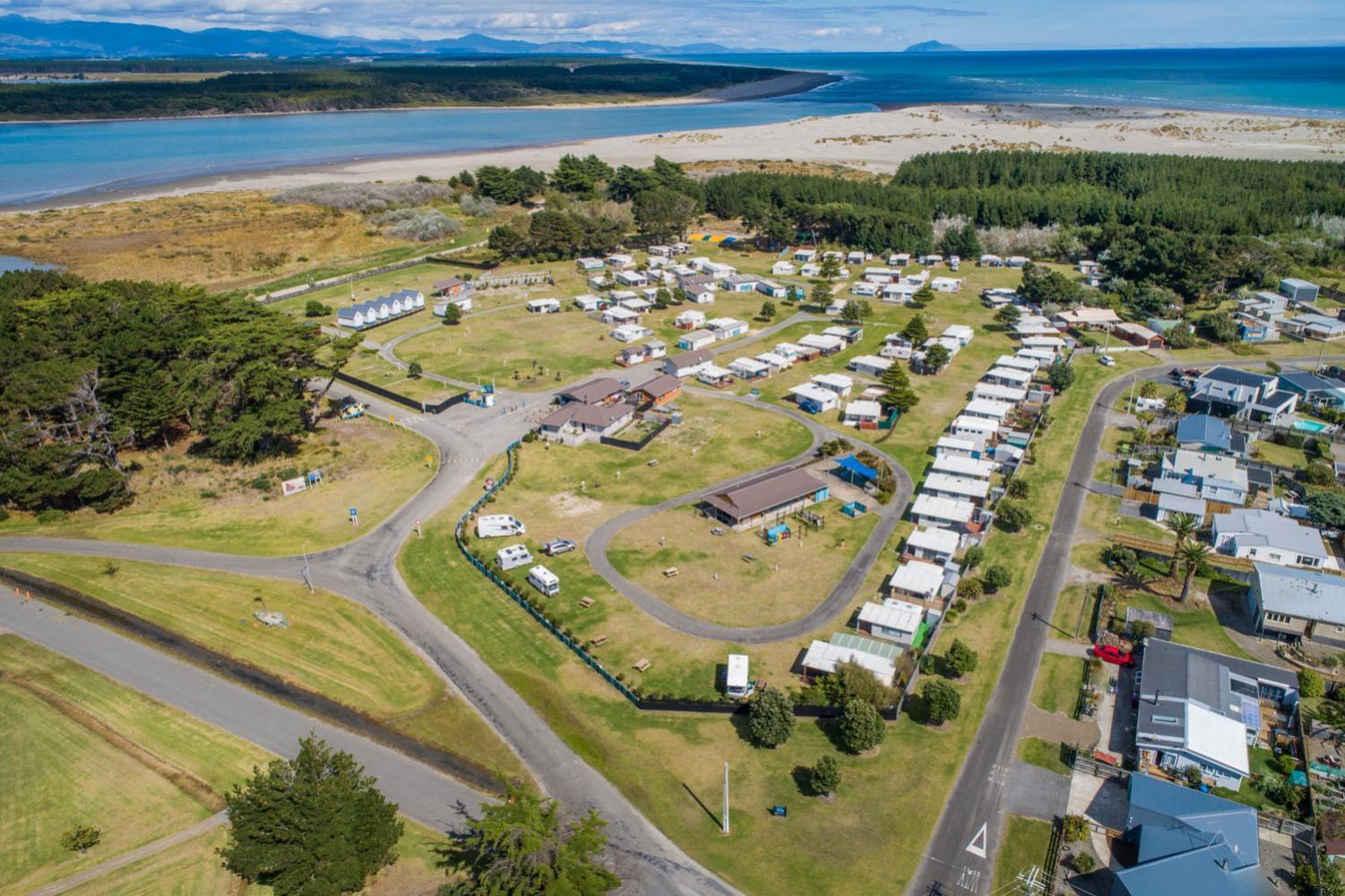 Foxton Beach Holiday Park 외부 사진